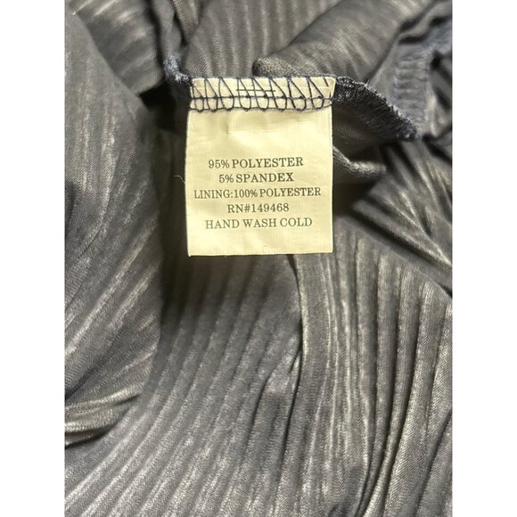 Sleeveless Black V-Neck Asymmetrical Hem Dress By J.Vini Made With Pleated - Picture 6 of 9